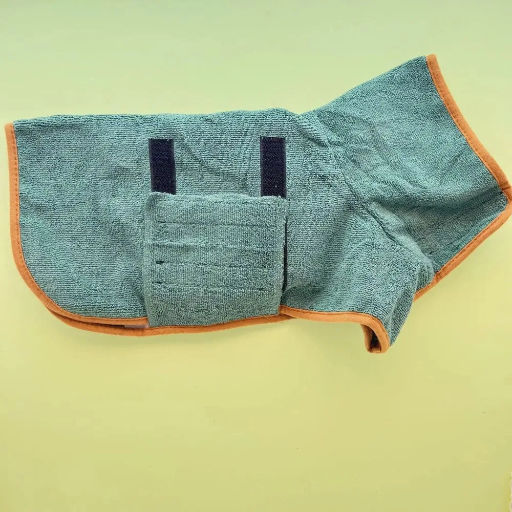 Dog Bathrobe & Quick-Dry Pet Bath Towel – Absorbent Wrap for Dogs & Cats