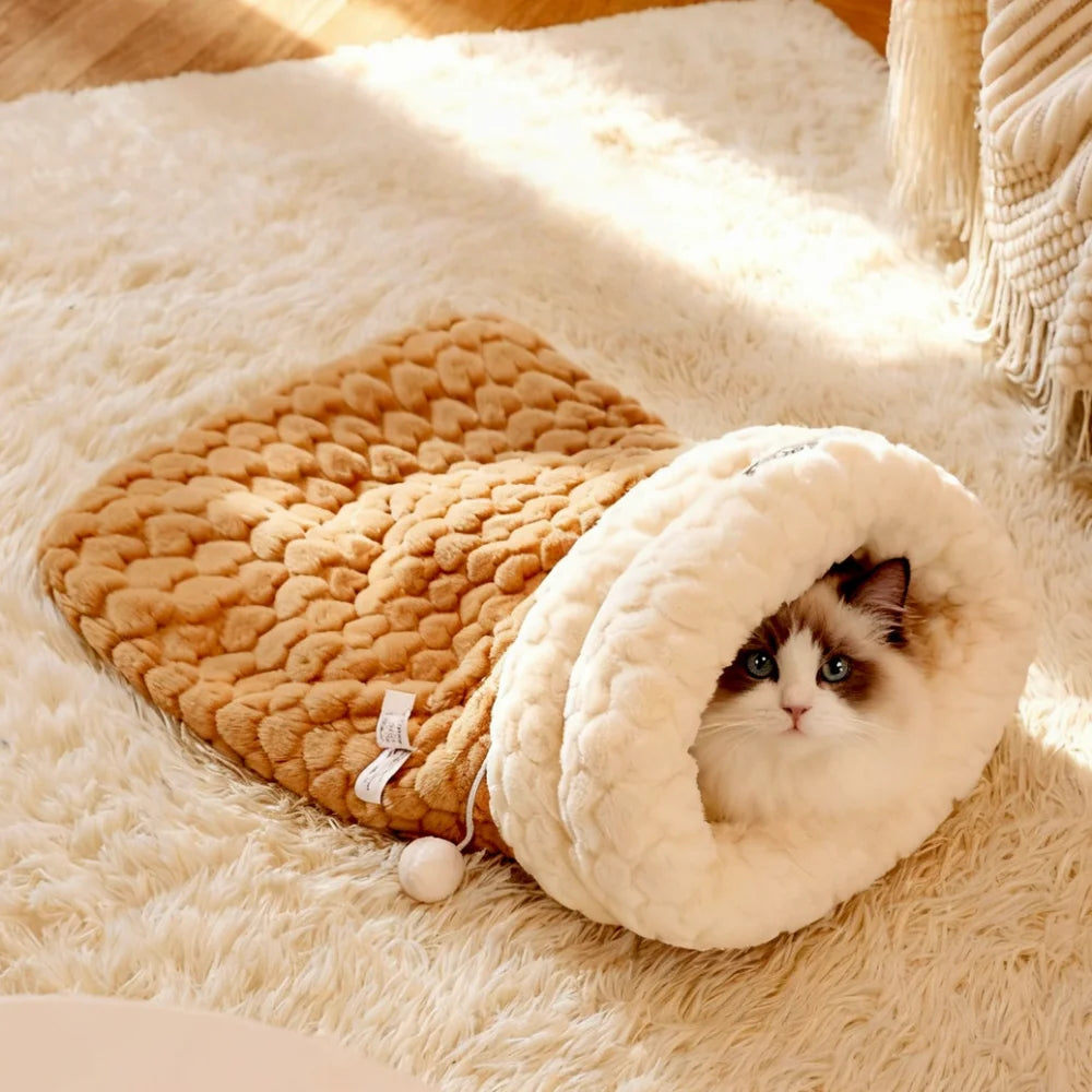 Enclosed Winter Cat Snuggle Bed